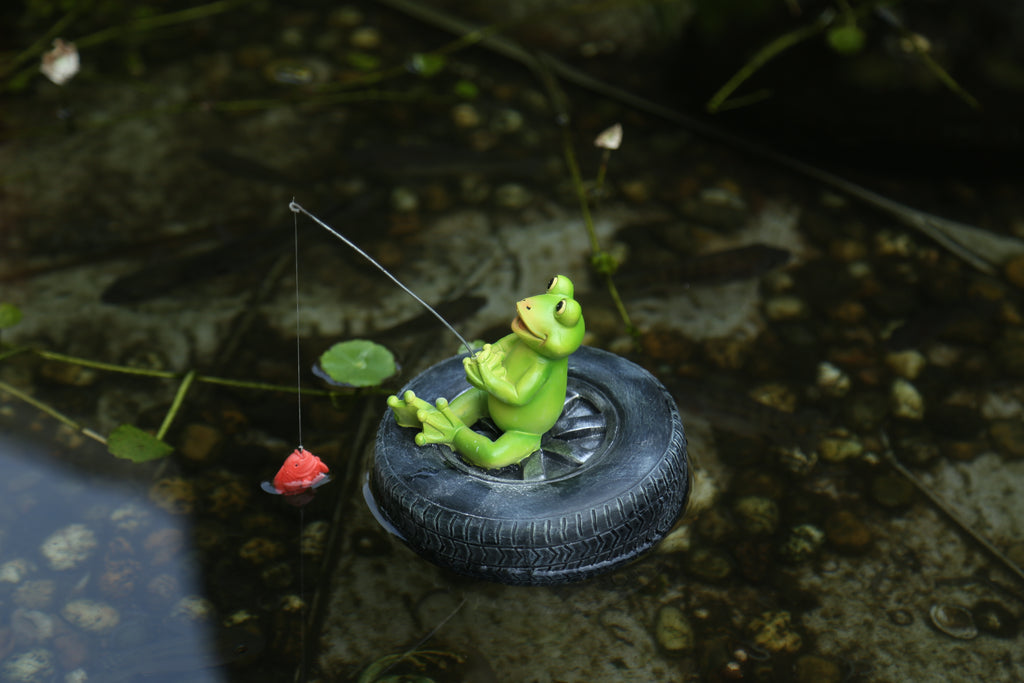 Floating Frog Garden Ornament — Resin Pond & Yard Decoration
